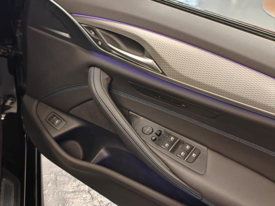 520iA M SPORT (G30) - Image 18